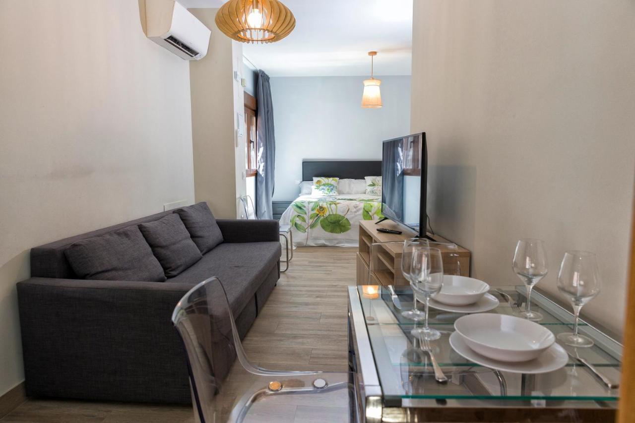 Apartamentos Onnight มาลากา ภายนอก รูปภาพ